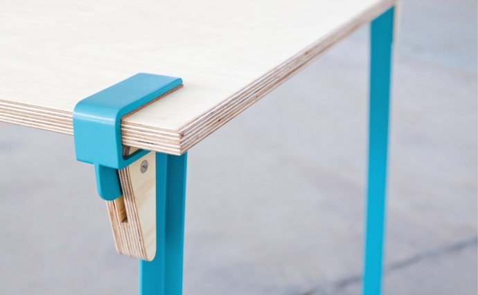 Instant Table, sklejka i trochę błękitu - design, stół